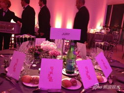 李安在戛纳电影节现场给章子怡一个拥抱