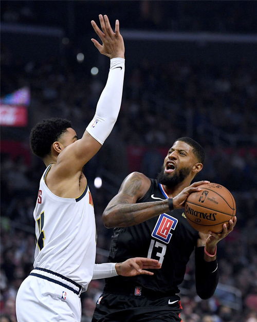 约基奇三分10中0！掘金陷入困境，球迷：他还是那个神吗？