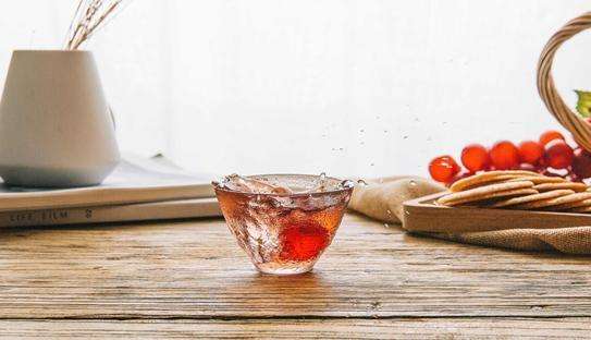 中药材泡果酒原料展示