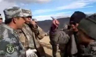 印巴边境士兵对峙现场