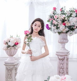 黄杨钿甜成人礼：从童星到少女的华丽蜕变，网友直呼‘美得不像话’