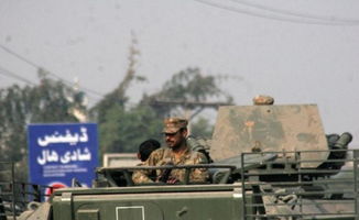 巴基斯坦军队展开“铜墙铁壁”军事行动现场照片