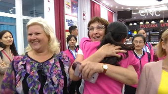 习主席与俄罗斯学生互动