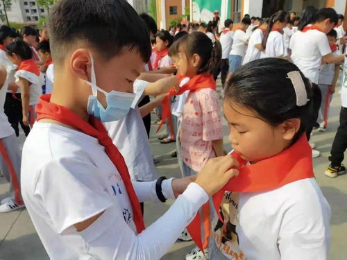 《少年禹传奇》校园巡讲活动现场<h3>结语：一次偶然的相遇，成就一段文化的旅程</h3><p>在这个信息爆炸的时代，能够真正打动人心的内容越来越少。而《少年禹传奇》与窝托泉的合作，恰恰证明了：只要用心去做，传统文化也能焕发出新的生命力。</p><p>也许下一次，你喝着窝托泉的矿泉水时，不妨看看瓶身上的那句话：“每一个孩子，都是未来的英雄。”</p>                        </p>
                        <!-- E 正文 -->
                    </div>

                    <!-- S 付费阅读 -->
<!-- E 付费阅读 -->


                    <!-- S 点赞 -->
<div class=