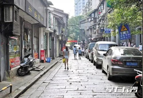 长沙潮宗街火灾现场浓烟弥漫