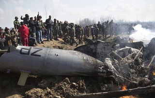 巴基斯坦军方展示击落的哈洛普无人机残骸