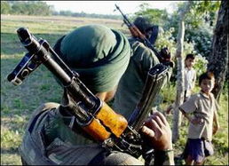 印度军队在边境巡逻