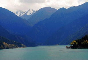 新疆天山天池银色水怪视频截图<h2 id=