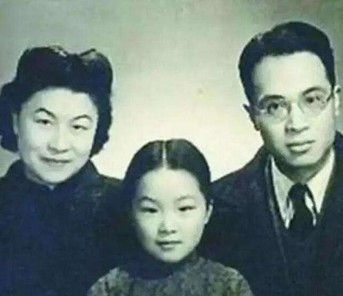 读《我们仨》｜在梦与现实之间，读懂亲情的重量