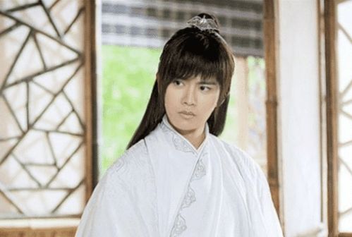 导演肯定也知道卢昱晓的手好看，网友热议《无忧渡》CP感爆棚