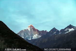 四姑娘山男子疑因高反遇难，户外探险需谨慎！