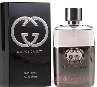 消费者展示古驰香水包装对比图