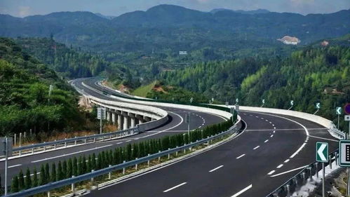 中国援建的巴基斯坦高速公路项目现场