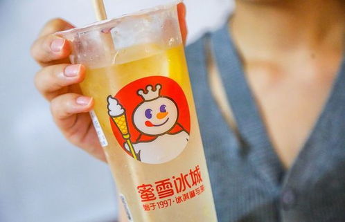 蜜雪冰城冰鲜柠檬水热销场景