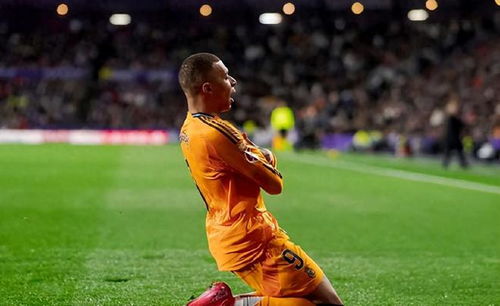 姆巴佩庆祝进球