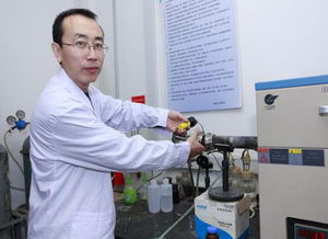 朱宏伟在病床上