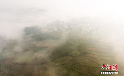 航拍镜头下的湖北山水风光