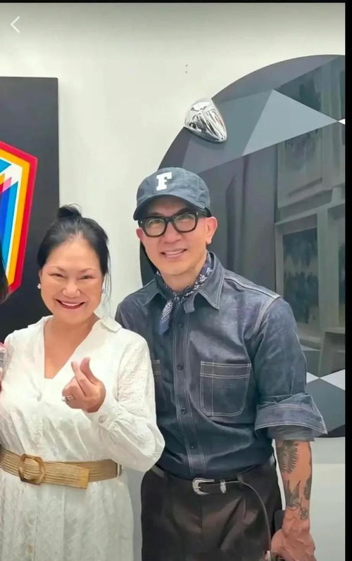 S妈与具俊晔旧合照