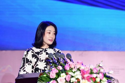 宗馥莉在娃哈哈年度大会发言照片