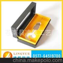 高端香水礼盒展示图