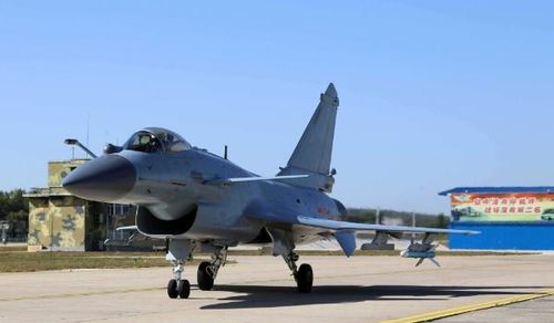 中埃联合军演歼-10C起飞训练