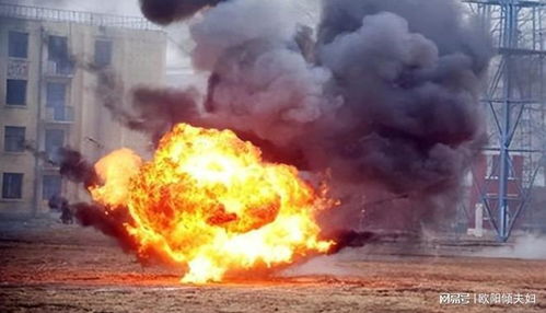 机场爆炸烟雾