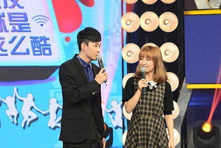 吴昕与杜海涛主持星光大赏画面