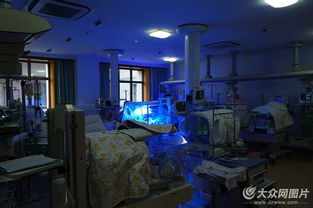 医院新生儿监护室场景