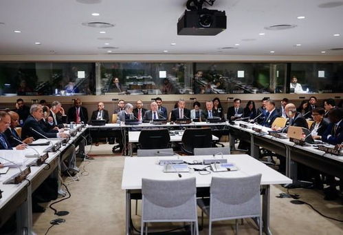 和平之友小组会议现场