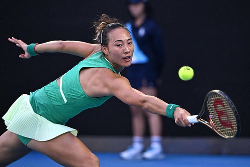 郑钦文在澳网比赛中