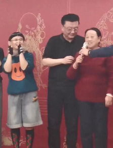 金龟子女儿与丈夫庆祝生日