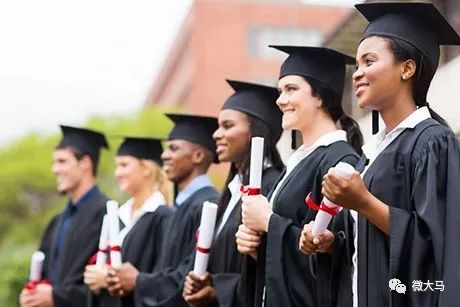 马来西亚18岁中国留学生绑架案被控自导自演 知情人：身上伤痕系伪造