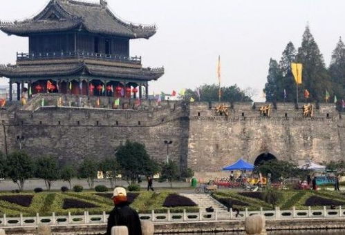 关羽镇守荆州城楼