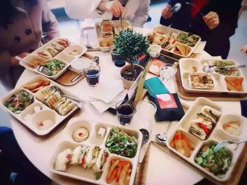 河南干部违规聚餐饮酒致1人死亡，谁该为此负责？