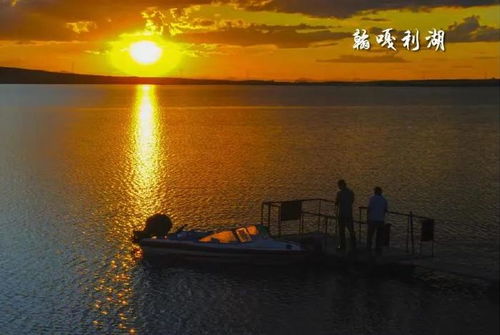 夕阳下的大观园景色