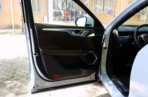 隐藏式门把手遭整顿，设计师的“科技感”还能走多远？