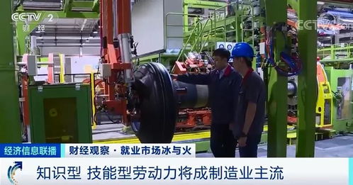 广西工厂工人正在打包出口货物