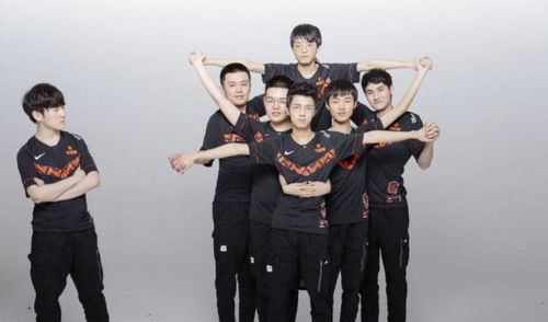 TES战队成员庆祝胜利