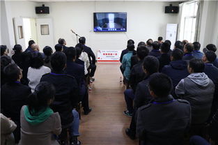 党员干部参加廉政警示教育现场