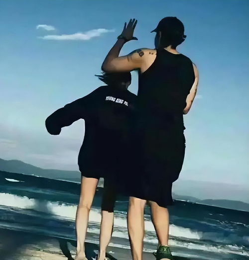 徐老师航仔结婚！黄子韬徐艺洋闪领证，甜蜜日常曝光