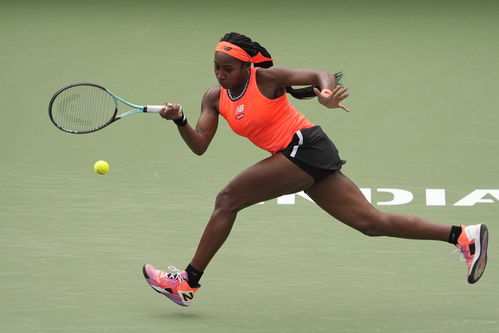 高芙强势晋级WTA罗马站四强！中国球迷为何更关注郑钦文？