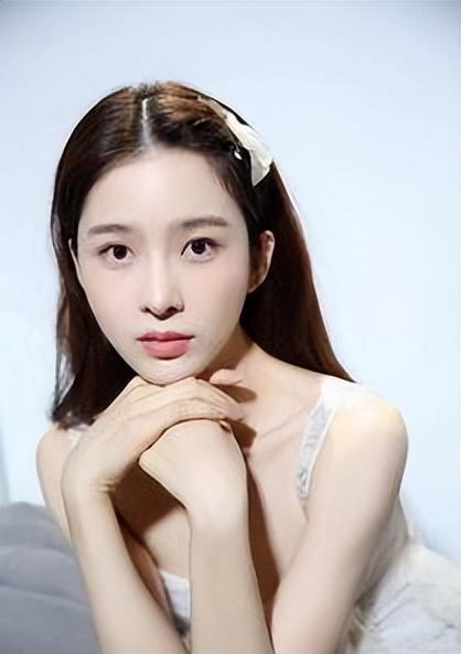 赵樱子精致妆容特写