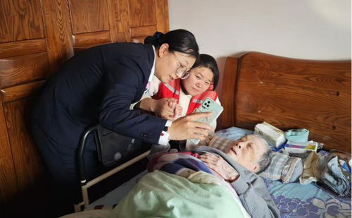 病重老人银行取钱去世 家属发声｜谁该为这场悲剧负责？