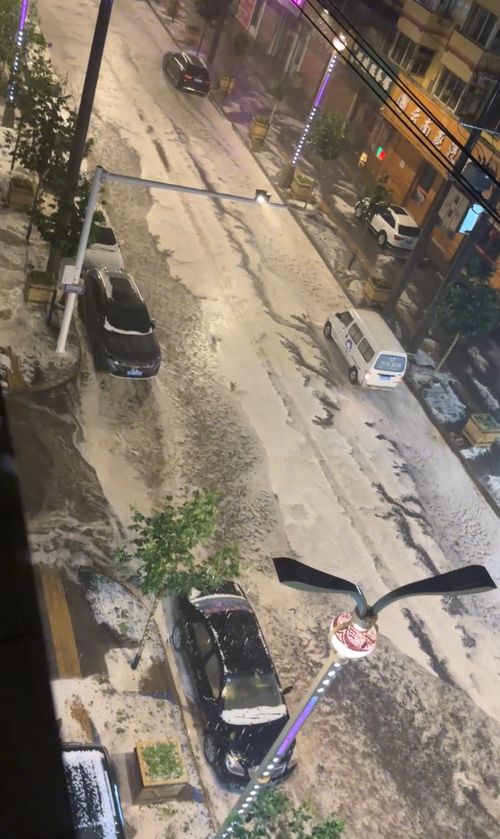 北京明日晚间或再遭冰雹袭击，我亲历现场讲述真实一幕