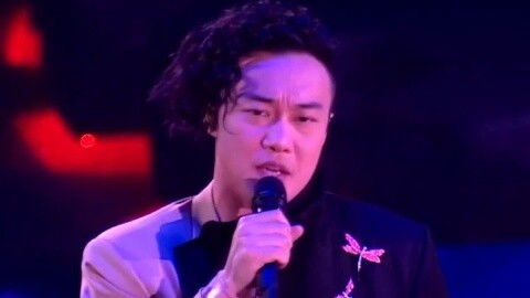 陈奕迅确诊新冠 演唱会延期｜歌迷心碎背后，健康与安全的抉择