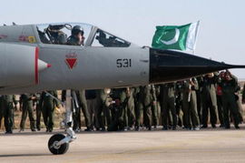 胡锡进：歼10击落阵风震撼台湾，台军该醒醒了！