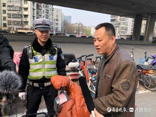 交警部门回应男子绑鱼游街事件