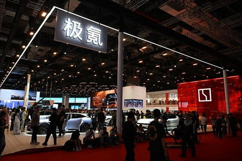 吉利首次回应极氪退市：整合背后，藏着哪些战略野心？