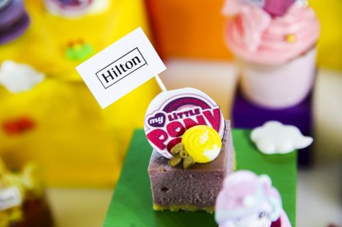 华莱士小马宝莉联名火出圈！网友：童年回来了