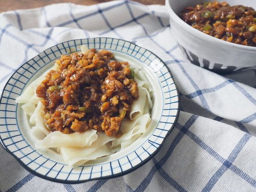 炸鸡蛋酱成品图